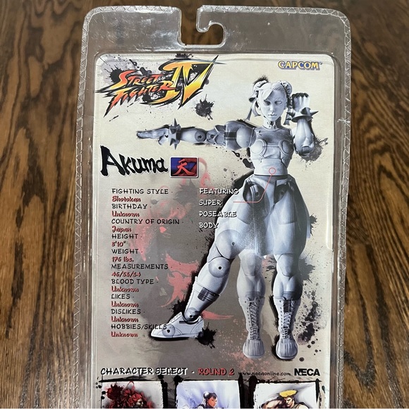 NECA Capcom Street Fighter IV Fighting Game - Akuma Action Figure - Picture 7 of 7